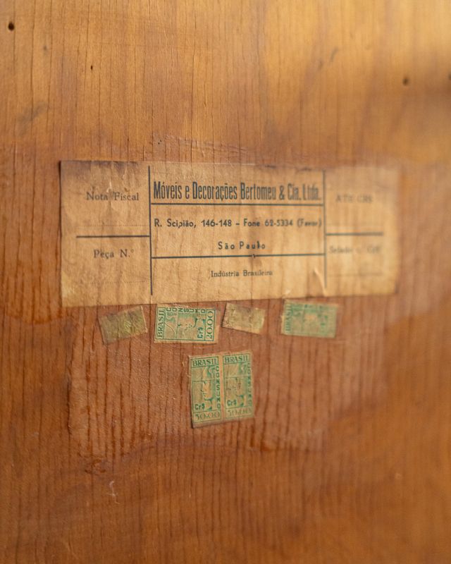 Par de Mesinhas Laterais Seladas Par de Mesinhas Laterais Seladas