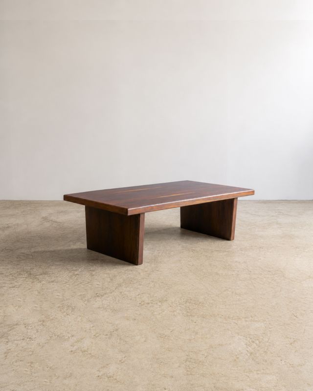 Mesa de Centro em Jacarandá