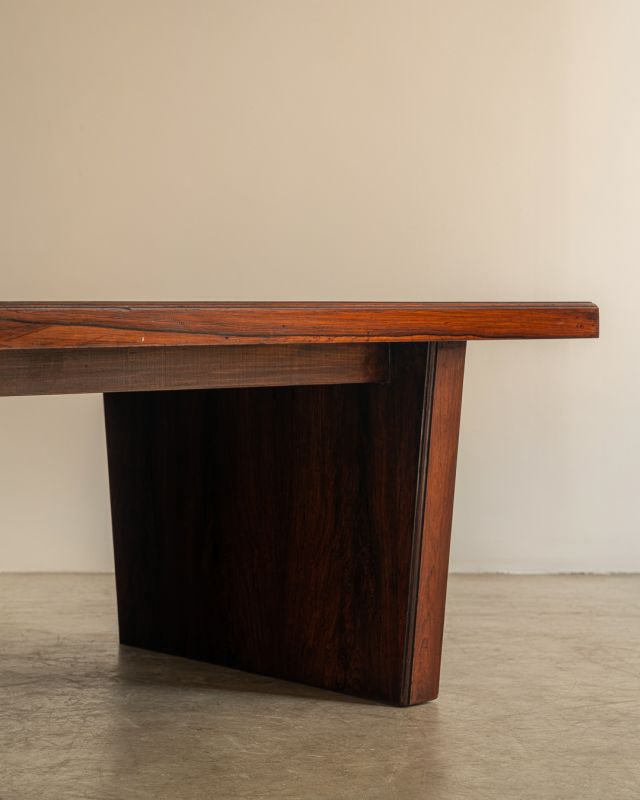 Mesa de Centro em Jacarandá