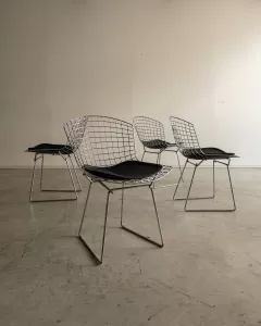 Conjunto de Quatro Cadeiras Bertoia