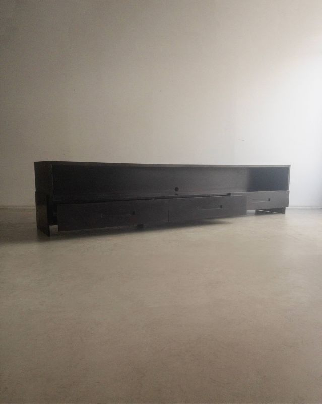 Rack Ebanizado com Gavetas