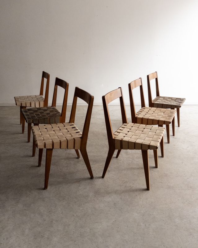 Conjunto de Seis Cadeiras '666' Conjunto de Seis Cadeiras '666'