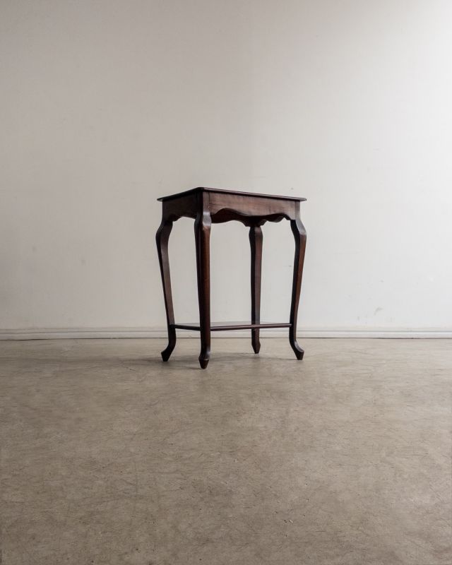 Mesa Lateral Alemã Mesa Lateral Alemã