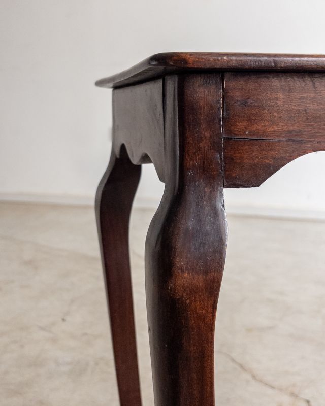 Mesa Lateral Alemã Mesa Lateral Alemã