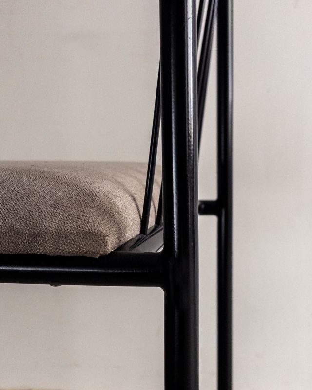 Conjunto de Dez Cadeiras em Ferro Tubular