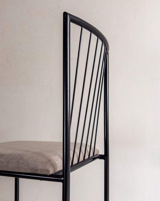 Conjunto de Dez Cadeiras em Ferro Tubular