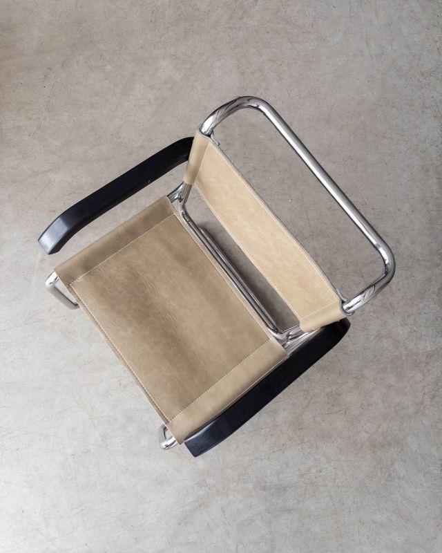 Cadeira B46 Cadeira B46