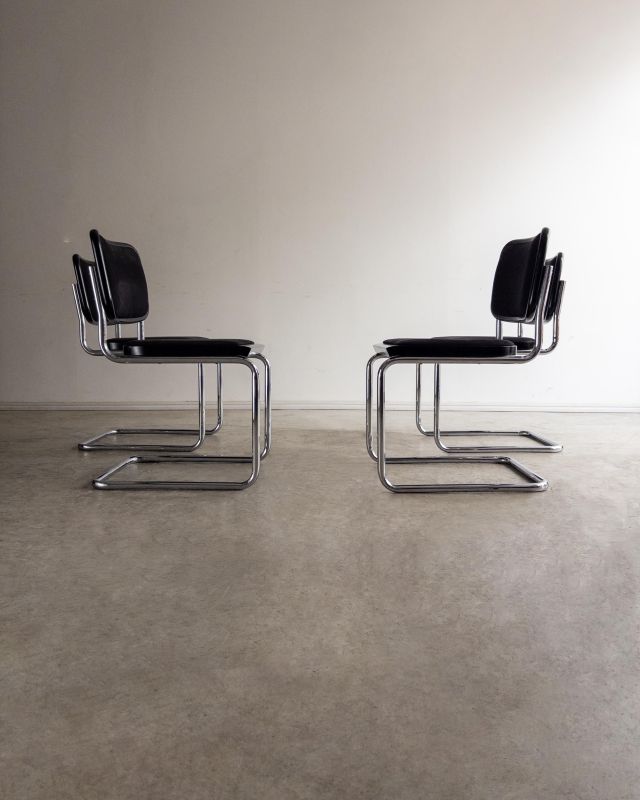 Conjunto de 4 Cadeiras Cescas Conjunto de 4 Cadeiras Cescas