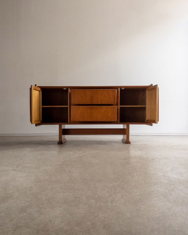 Aparador Brutalista Aparador Brutalista