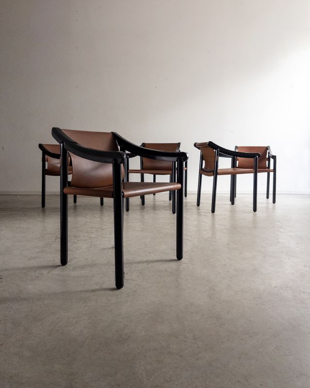 Conjunto de Seis Cadeiras '905'