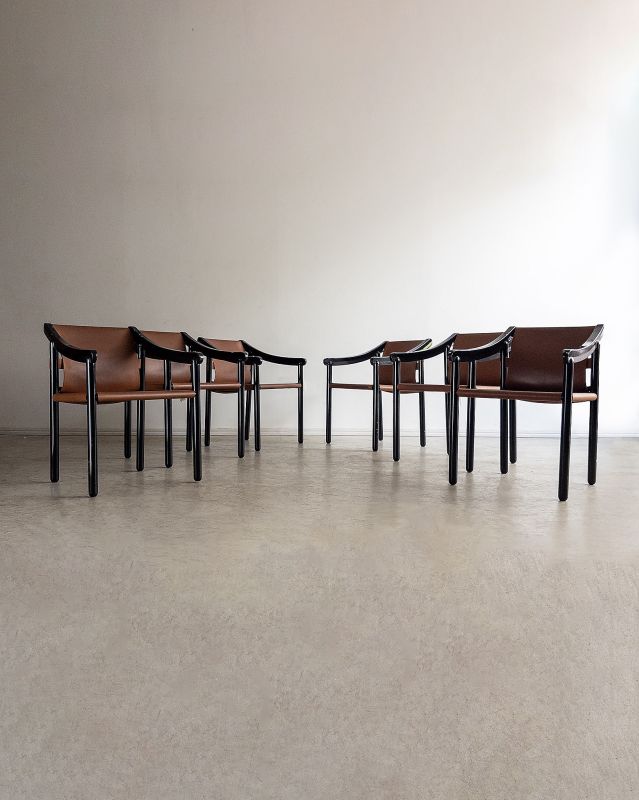 Conjunto de Seis Cadeiras '905'