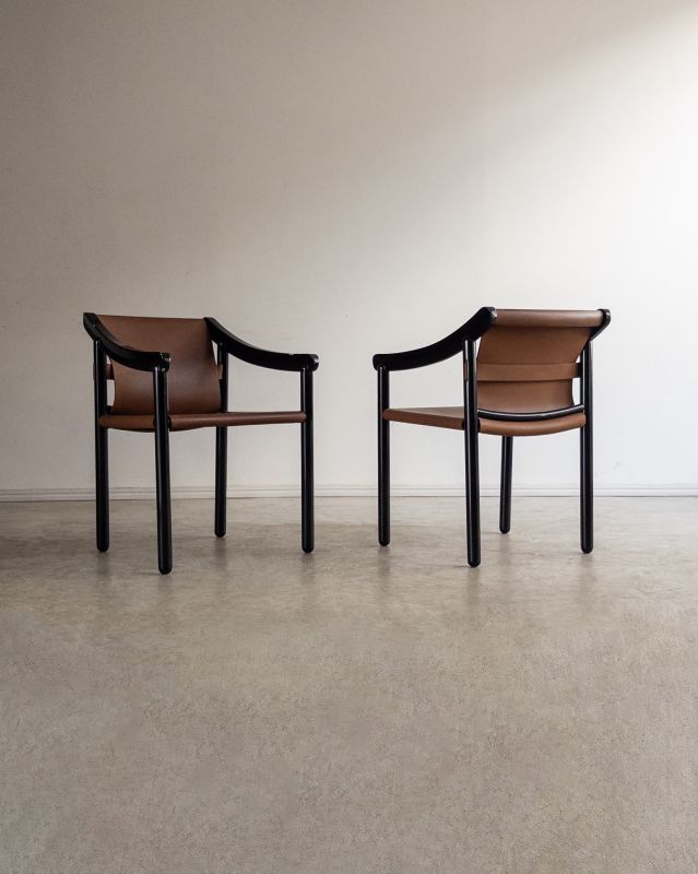 Conjunto de Seis Cadeiras '905'