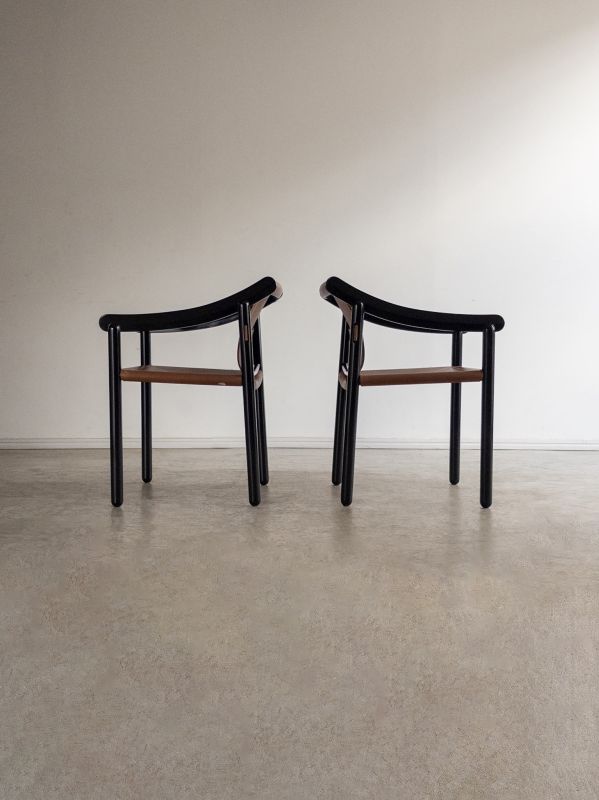 Conjunto de Seis Cadeiras '905'