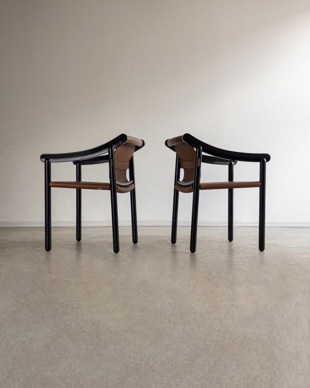 Conjunto de Seis Cadeiras '905'