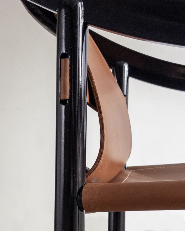 Conjunto de Seis Cadeiras '905'