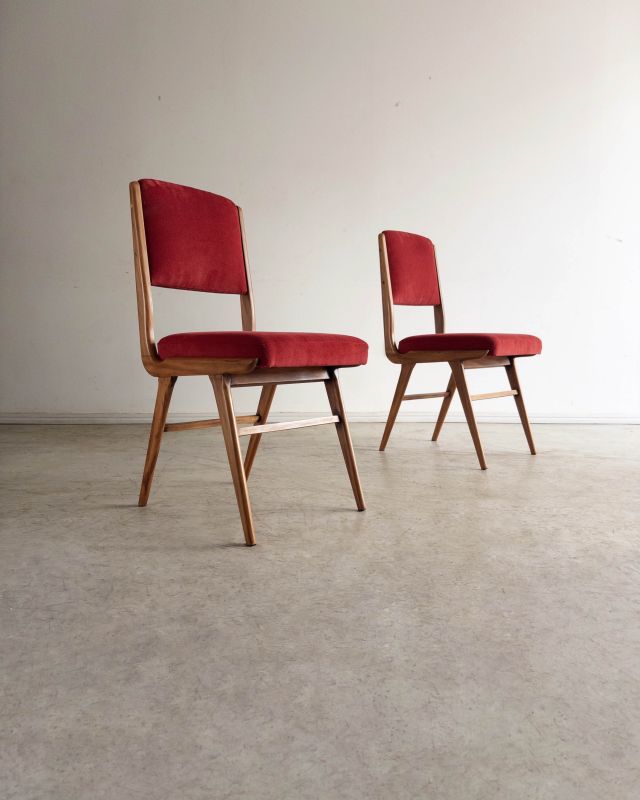 Par de Cadeiras Par de Cadeiras