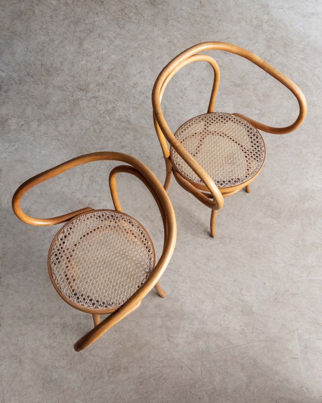 Par de Cadeiras Par de Cadeiras