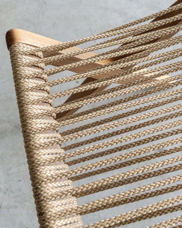 Poltrona Luiza Com Banqueta