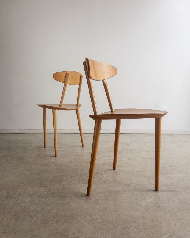 Par de Três Cadeiras 'J107'