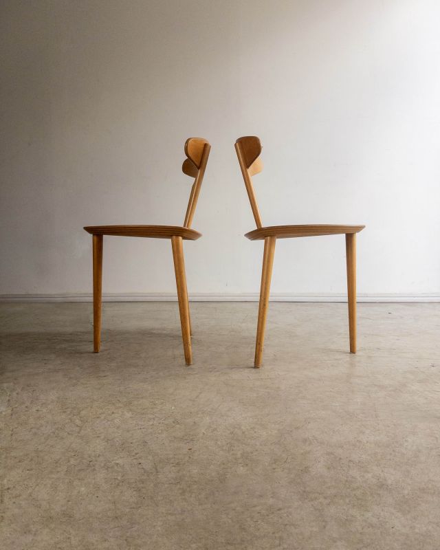 Par de Três Cadeiras 'J107'