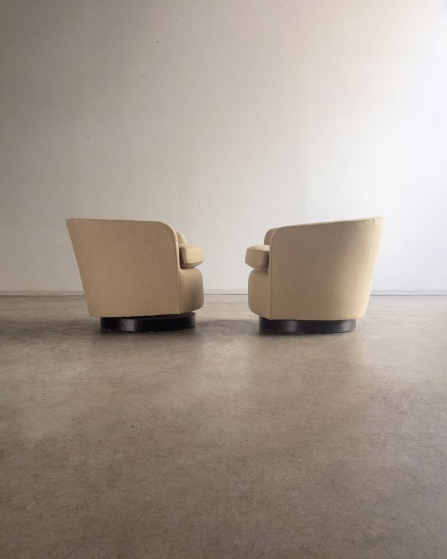 Par de Poltronas Giratórias Par de Poltronas Giratórias