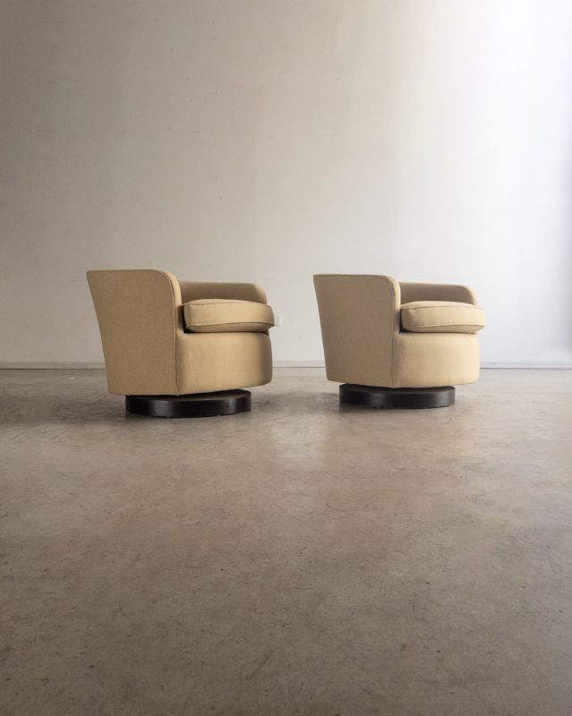 Par de Poltronas Giratórias Par de Poltronas Giratórias