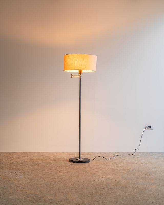 Luminária Articulada Mid-Century Luminária Articulada Mid-Century