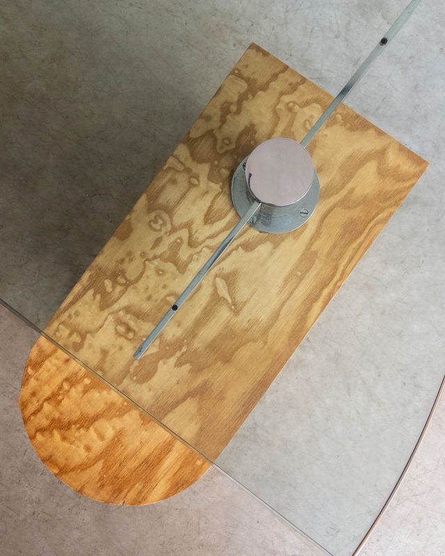 Escrivaninha Deco com Tampo em Vidro Escrivaninha Deco com Tampo em Vidro