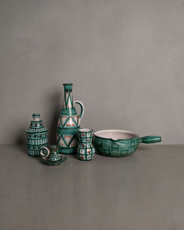 Conjunto de Cerâmicas Conjunto de Cerâmicas