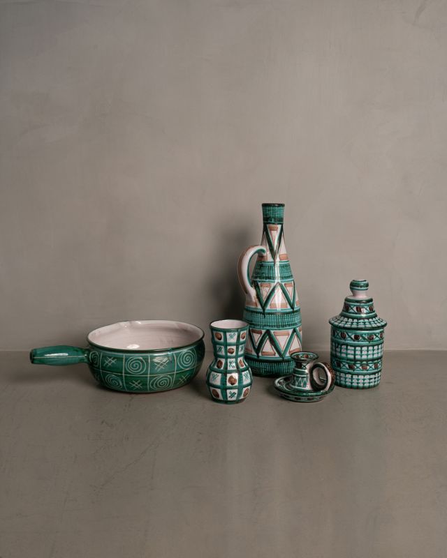 Conjunto de Cerâmicas Conjunto de Cerâmicas