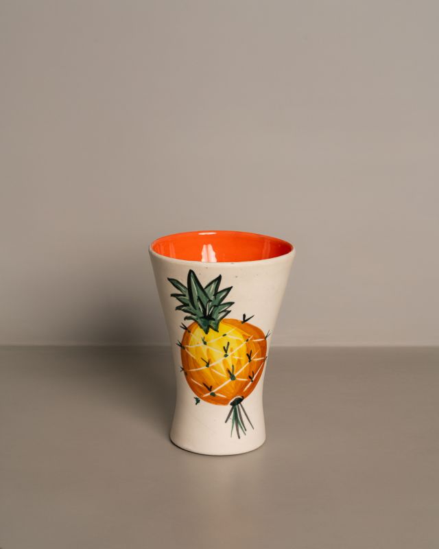 Conjunto De Jarra E Dois Copos. Pintura Abacaxi/ Laranja Conjunto De Jarra E Dois Copos. Pintura Abacaxi/ Laranja