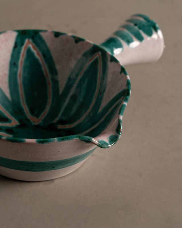 Pequena Tijela Pintada à Mão Pequena Tijela Pintada à Mão