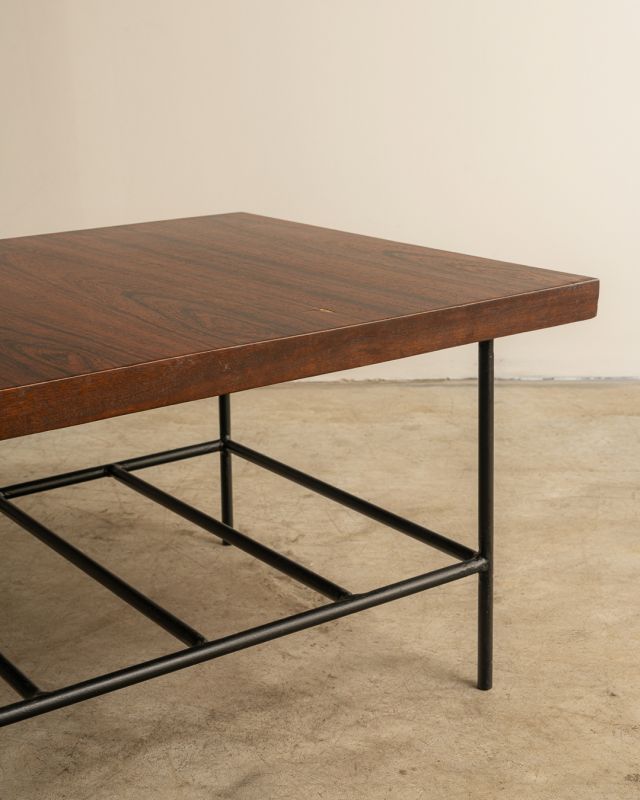 Mesa com Tampo Folheado P Mesa com Tampo Folheado P
