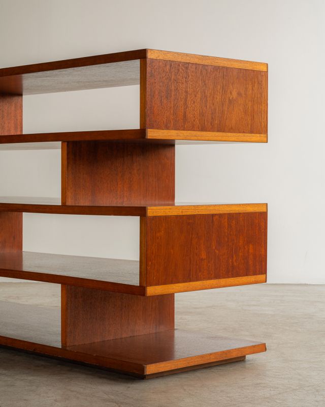 Estante Mid Century