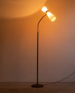 Luminária de Piso Ampulheta