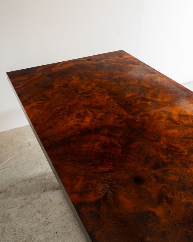 Mesa de Jantar com Tampo em Rádica Mesa de Jantar com Tampo em Rádica