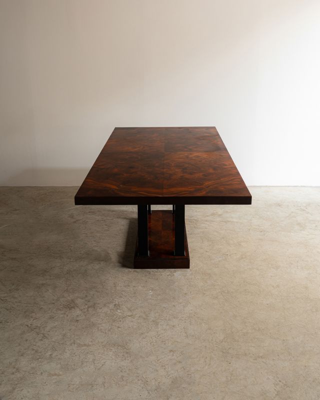 Mesa de Jantar com Tampo em Rádica Mesa de Jantar com Tampo em Rádica