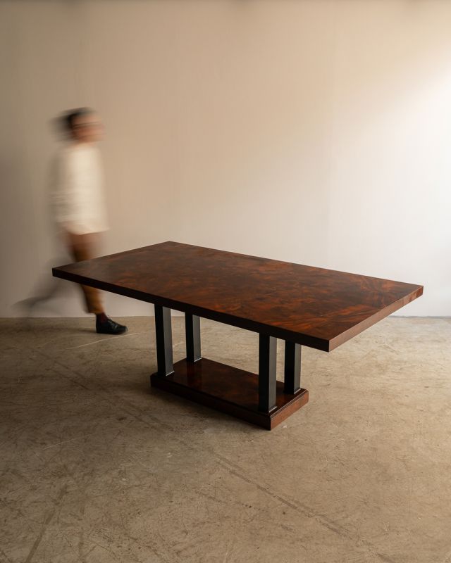 Mesa de Jantar com Tampo em Rádica Mesa de Jantar com Tampo em Rádica