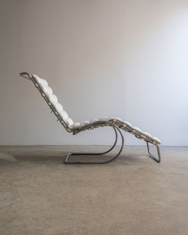 Chaise MR 242