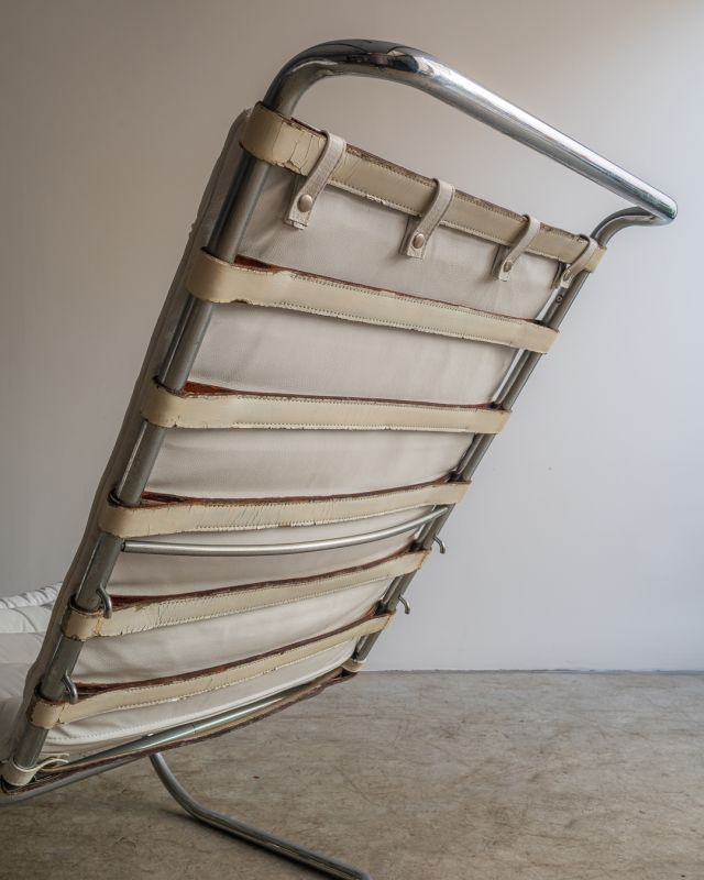 Chaise MR 242