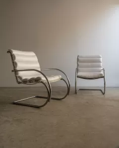 Par de Poltronas MR 20