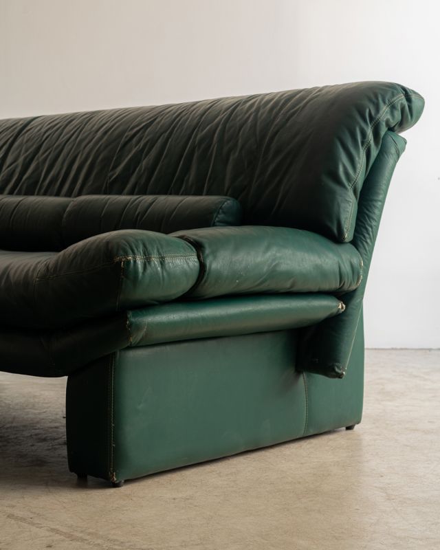 Sofá Pós Moderno